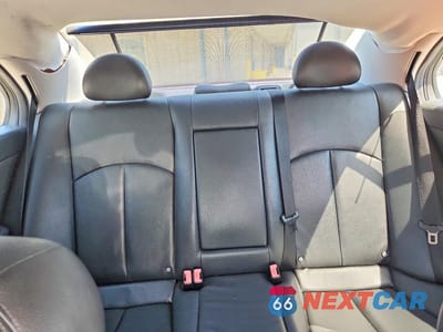 Zdjęcie 10 z 13 samochodu: 2006 MERCEDES-BENZ E 350 4MATIC VIN:WDBUF87J06X182357 - miniatura