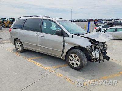 Czwarte zdjęcie samochodu z boku: 2010 TOYOTA SIENNA LE 8-PASSENGER VIN:5TDKK4CC8AS337515 - miniatura