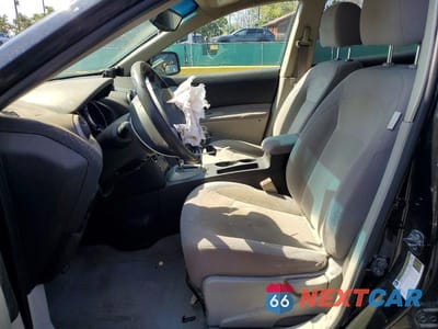 Zdjęcie 7 z 13 samochodu: 2010 NISSAN ROGUE S VIN:JN8AS5MV3AW143612 - miniatura