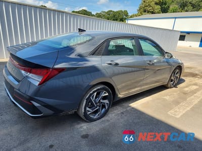 Trzecie zdjęcie samochodu z tyłu: 2025 HYUNDAI ELANTRA SEL VIN:KMHLS4DG1SU920944 - miniatura