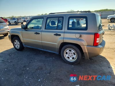 Drugie zdjęcie samochodu z przodu: 2008 JEEP PATRIOT SPORT VIN:1J8FF28W48D511429 - miniatura