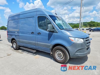 Czwarte zdjęcie samochodu z boku: 2019 MERCEDES-BENZ SPRINTER 2500/3500 DELIVERY VAN VIN:WD4PF0CD6KT006548 - miniatura