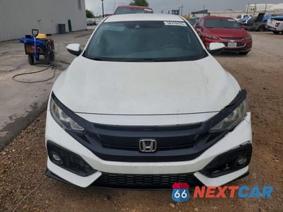 Piąte zdjęcie samochodu w środku: 2019 HONDA CIVIC SPORT VIN:SHHFK7H48KU424873 - miniatura