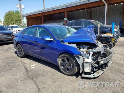 Czwarte zdjęcie samochodu z boku: 2022 HYUNDAI ELANTRA SEL VIN:5NPLM4AGXNH071320 - miniatura