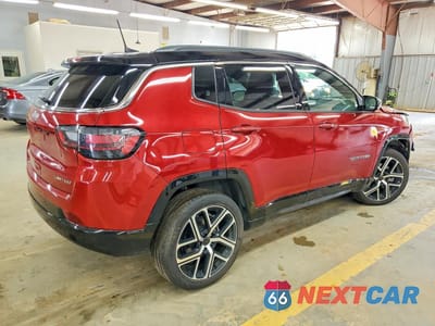 Trzecie zdjęcie samochodu z tyłu: 2025 JEEP COMPASS LIMITED VIN:3C4NJDCN9ST614813 - miniatura