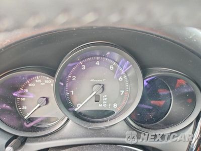 Zdjęcie 9 z 13 samochodu: 2024 PORSCHE MACAN BASE VIN:WP1AA2A50RLB04473 - miniatura