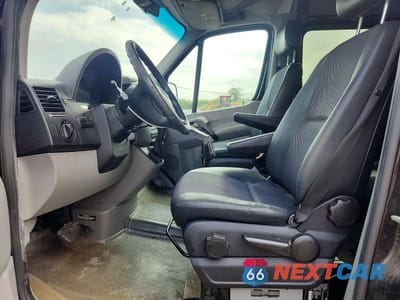 Zdjęcie 7 z 13 samochodu: 2010 MERCEDES-BENZ SPRINTER 2500 VIN:WDZPE7CCXA5478817 - miniatura