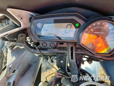 Zdjęcie 7 z 9 samochodu: 2012 YAMAHA FZ6 R VIN:JYARJ18E2CA008797 - miniatura