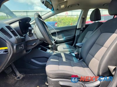 Zdjęcie 7 z 12 samochodu: 2014 KIA FORTE LX VIN:KNAFX4A65E5097560 - miniatura