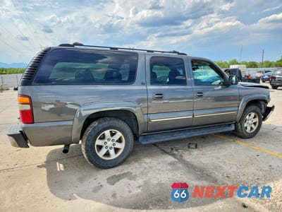 Trzecie zdjęcie samochodu z tyłu: 2002 CHEVROLET SUBURBAN K1500 VIN:1GNFK16Z62J205763 - miniatura