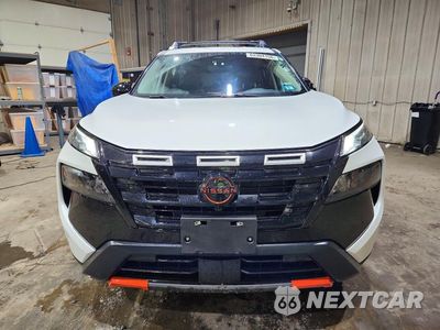 Piąte zdjęcie samochodu w środku: 2025 NISSAN ROGUE ROCK CREEK VIN:5N1BT3BB8SC674216 - miniatura
