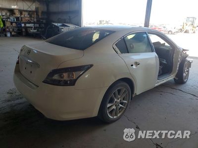 Trzecie zdjęcie samochodu z tyłu: 2013 NISSAN MAXIMA 3.5 S VIN:1N4AA5AP3DC833683 - miniatura