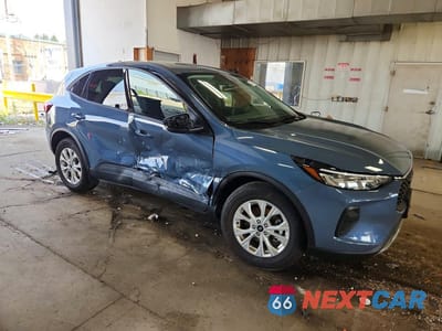 Czwarte zdjęcie samochodu z boku: 2025 FORD ESCAPE ACTIVE VIN:1FMCU9GN4SUB46996 - miniatura
