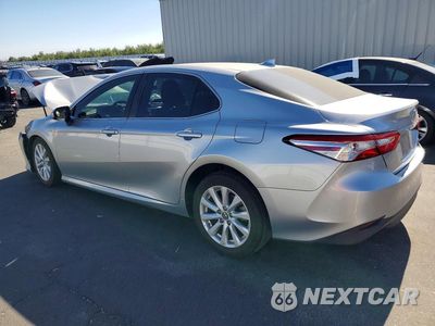 Drugie zdjęcie samochodu z przodu: 2019 TOYOTA CAMRY LE VIN:4T1B11HK0KU800886 - miniatura