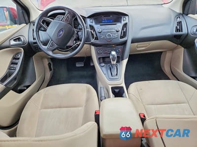 Zdjęcie 8 z 12 samochodu: 2015 FORD FOCUS SE VIN:1FADP3F24FL374809 - miniatura