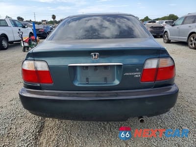 Zdjęcie 6 z 12 samochodu: 1997 HONDA ACCORD LX VIN:1HGCD5632VA215012 - miniatura