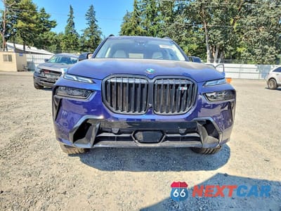 Piąte zdjęcie samochodu w środku: 2023 BMW X7 M60I VIN:5UX33EM07P9R70556 - miniatura