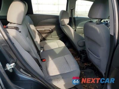 Zdjęcie 10 z 12 samochodu: 2020 CHEVROLET SONIC VIN:1G1JG6SB9L4127952 - miniatura