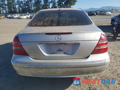 Zdjęcie 6 z 12 samochodu: 2004 MERCEDES-BENZ E 320 VIN:WDBUF65J24A529520 - miniatura