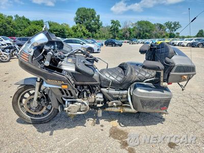 Trzecie zdjęcie samochodu z tyłu: 1983 HONDA GL1100 A VIN:1HFSC0220DA318463 - miniatura