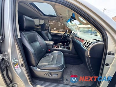 Piąte zdjęcie samochodu w środku: 2014 LEXUS GX 460 VIN:JTJBM7FX7E5081239 - miniatura