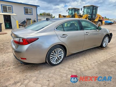 Trzecie zdjęcie samochodu z tyłu: 2016 LEXUS ES 350 VIN:58ABK1GG1GU015870 - miniatura