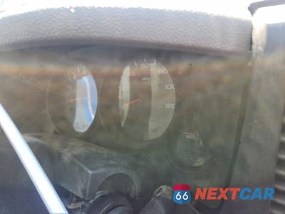 Zdjęcie 9 z 12 samochodu: 2012 CHEVROLET SILVERADO K1500 LS VIN:3GCPKREA0CG250921 - miniatura