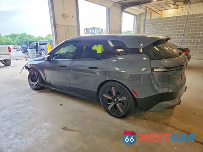 Drugie zdjęcie samochodu z przodu: 2023 BMW IX VIN:WB533CF07PCM48172 - miniatura