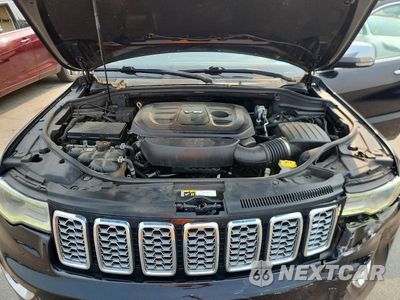 Zdjęcie 12 z 14 samochodu: 2017 JEEP GRAND CHEROKEE OVERLAND VIN:1C4RJFCG7HC693739 - miniatura