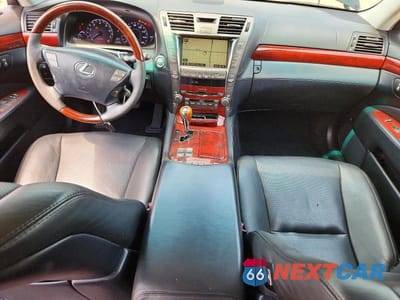 Zdjęcie 8 z 13 samochodu: 2008 LEXUS LS 600HL VIN:JTHDU46F985005445 - miniatura