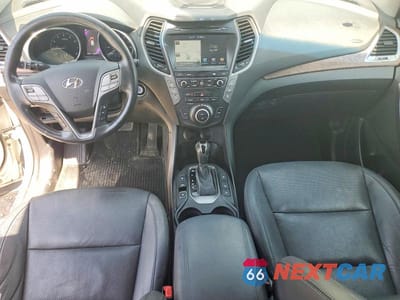 Zdjęcie 8 z 12 samochodu: 2017 HYUNDAI SANTA FE LIMITED ULTIMATE VIN:KM8SRDHF1HU221301 - miniatura