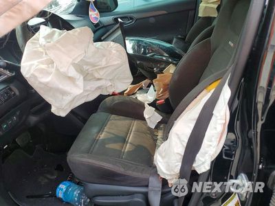 Zdjęcie 7 z 12 samochodu: 2018 NISSAN SENTRA NISMO VIN:3N1CB7APXJY228397 - miniatura