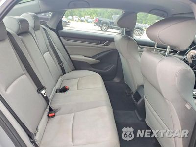 Zdjęcie 10 z 13 samochodu: 2020 HONDA ACCORD LX VIN:1HGCV1F18LA102196 - miniatura