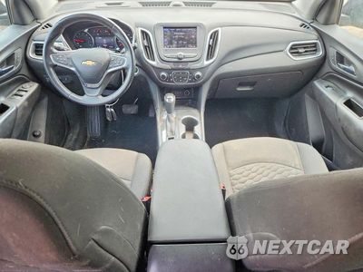 Zdjęcie 8 z 13 samochodu: 2020 CHEVROLET EQUINOX LT VIN:3GNAXKEV5LS594105 - miniatura