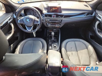 Zdjęcie 8 z 12 samochodu: 2016 BMW X1 XDRIVE28I VIN:WBXHT3C34G5E55714 - miniatura