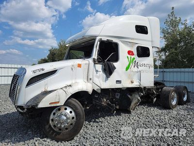 2022 VOLVO VN VNL 4V4NC9EH2NN296816 - główne zdjęcie licytacji z USA - miniatura