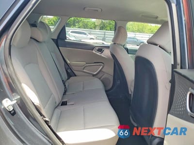 Zdjęcie 11 z 13 samochodu: 2020 KIA SOUL LX VIN:KNDJ23AU8L7010613 - miniatura