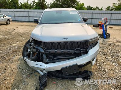 Piąte zdjęcie samochodu w środku: 2025 JEEP GRAND CHEROKEE LIMITED VIN:1C4RJHBG8S8802023 - miniatura