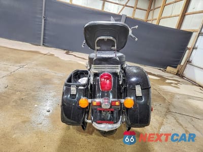 Czwarte zdjęcie samochodu z boku: 2000 HONDA GL1500 VIN:1HFSC3431YA300650 - miniatura