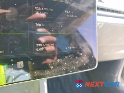 Zdjęcie 9 z 12 samochodu: 2024 TESLA MODEL 3 VIN:5YJ3E1EA5RF730300 - miniatura