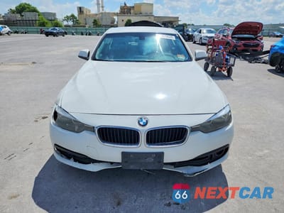 Piąte zdjęcie samochodu w środku: 2016 BMW 320 XI VIN:WBA8E5G55GNT41150 - miniatura