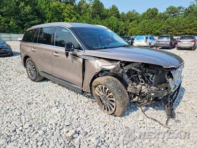 Czwarte zdjęcie samochodu z boku: 2020 LINCOLN AVIATOR RESERVE VIN:5LM5J7XC0LGL04848 - miniatura
