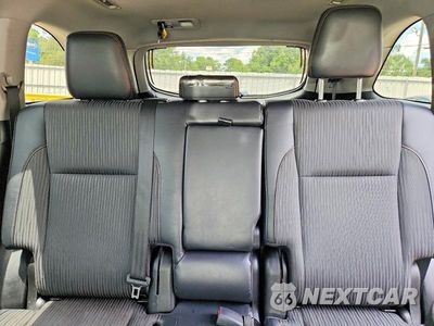 Zdjęcie 10 z 13 samochodu: 2018 TOYOTA HIGHLANDER LE PLUS VIN:5TDBZRFH3JS831801 - miniatura
