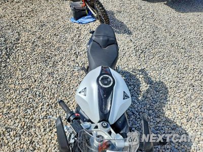 Piąte zdjęcie samochodu w środku: 2025 TRIUMPH MOTORCYCLE DAYTONA 660 VIN:SMTL23UF4STCB4613 - miniatura