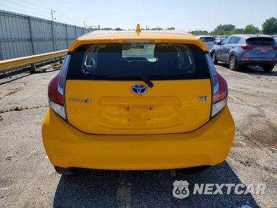 Zdjęcie 6 z 12 samochodu: 2015 TOYOTA PRIUS C TWO VIN:JTDKDTB33F1114888 - miniatura