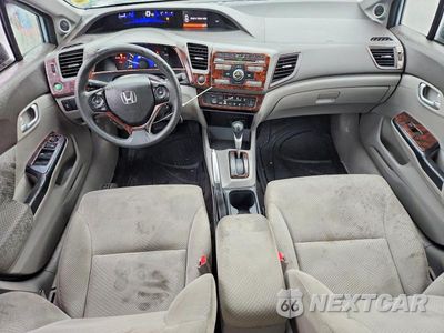 Zdjęcie 8 z 12 samochodu: 2012 HONDA CIVIC HYBRID VIN:JHMFB4F20CS006375 - miniatura