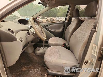 Zdjęcie 7 z 12 samochodu: 2001 TOYOTA ECHO VIN:JTDBT123710164960 - miniatura