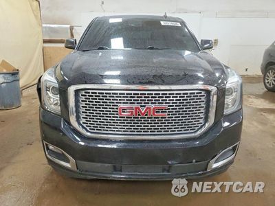 Piąte zdjęcie samochodu w środku: 2017 GMC YUKON DENALI VIN:1GKS2CKJXHR137114 - miniatura
