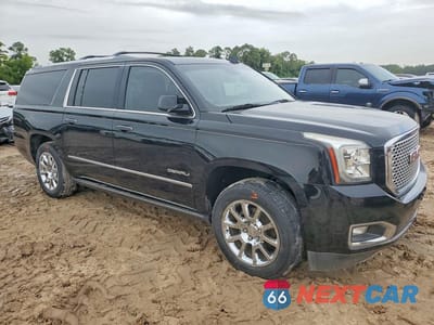 Czwarte zdjęcie samochodu z boku: 2017 GMC YUKON XL DENALI VIN:1GKS1HKJ3HR358067 - miniatura