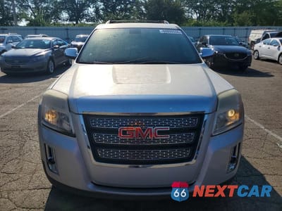 Piąte zdjęcie samochodu w środku: 2010 GMC TERRAIN SLT VIN:2CTFLJEY3A6409662 - miniatura
